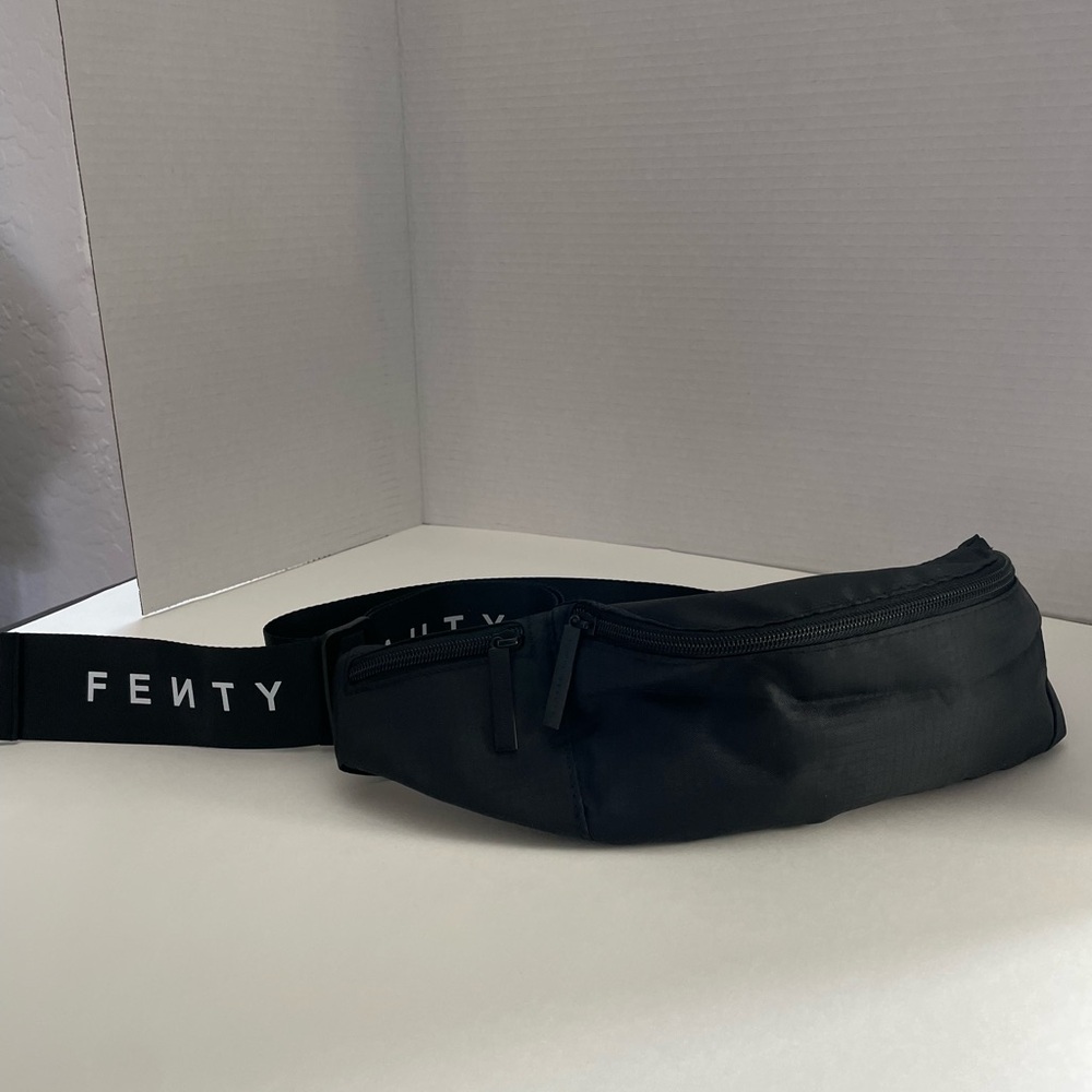 Fenty Beauty Sleek Black Belt Bag